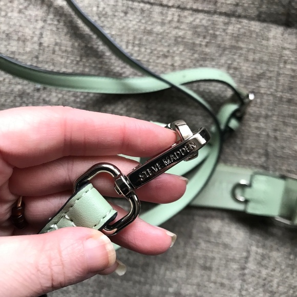 Steve Madden Evelyn / Bevelyn Mint Green Crossbody handbag - Picture 4 of 16